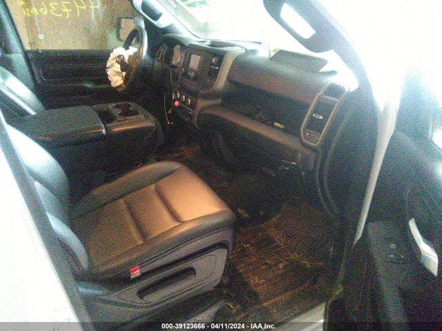RAM 1500 2022 1C6SRFCT0NN282973 Image 5
