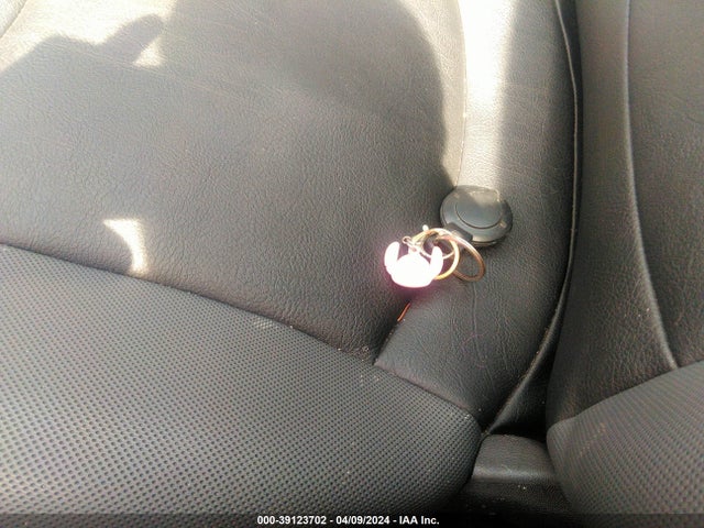 2009 MINI COOPER WMWMF33509TW72982 Photo 10