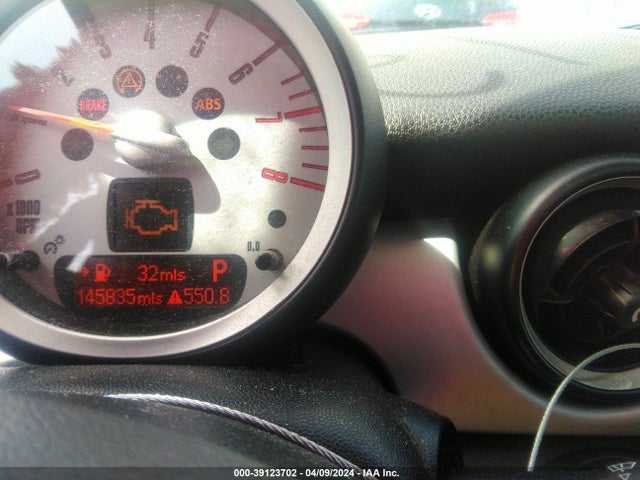 2009 MINI COOPER WMWMF33509TW72982 Photo 6