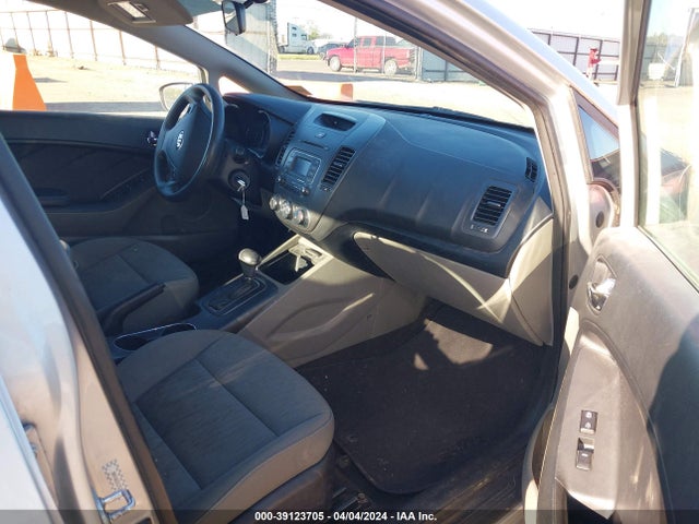 KIA FORTE LX 2016 KNAFK4A67G5521631 Image 5