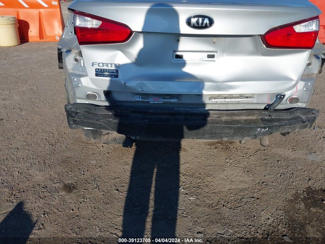 KIA FORTE LX 2016 KNAFK4A67G5521631 Image 6