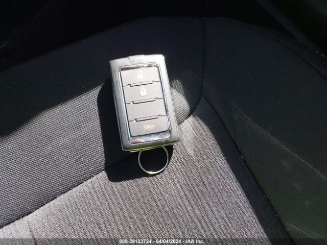 1C4RJJAG8P8797826 Jeep Grand Cherokee L Laredo 4x2