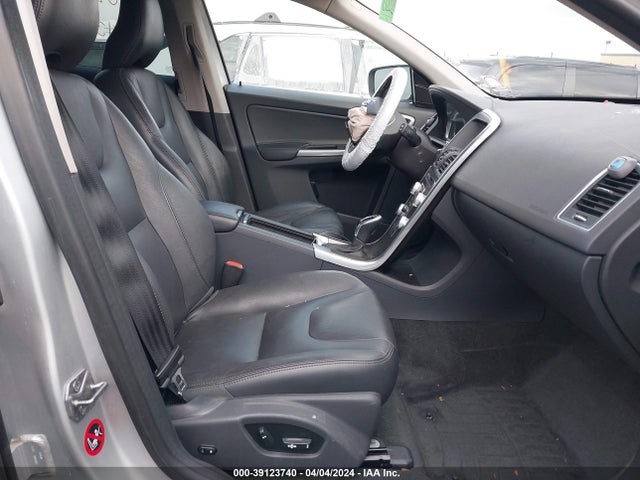 Volvo Xc60 T5/t5 Premier 2015 YV4612RK8F2684345 Image 5