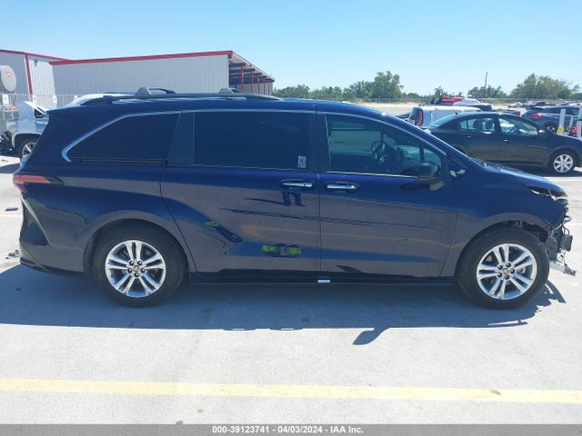 Toyota Sienna Xse 2022 5TDDSKFC6NS045358 Image 14
