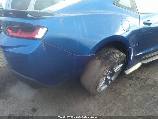 Chevrolet Camaro 1lt 2016 1G1FB1RX9G0192581 Image 6