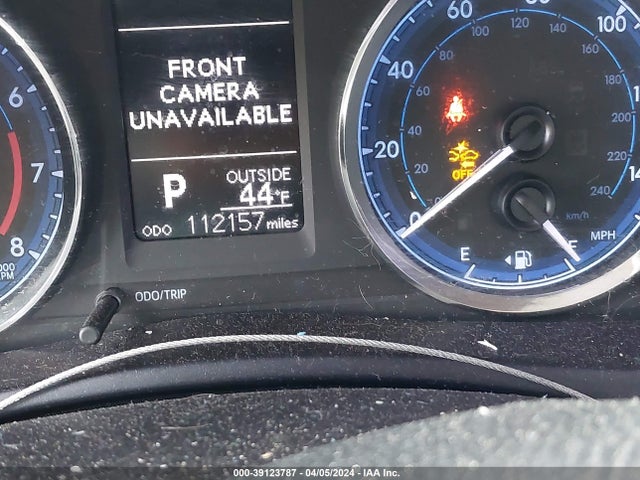 Toyota COROLLA LE 2018 5YFBURHE2JP820654 Image 16