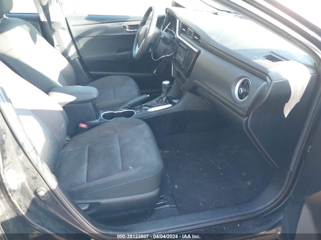 Toyota COROLLA LE 2018 2T1BURHE9JC071870 Image 5
