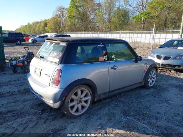 2003 MINI COOPER S WMWRE33443TD72744 Photo 3