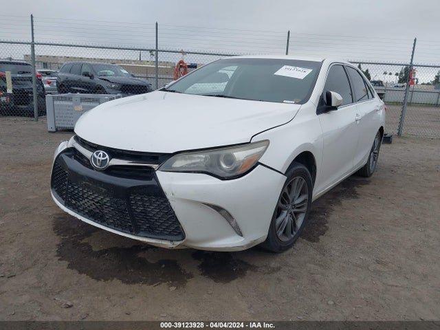 Toyota CAMRY SE 2015 4T1BF1FK6FU488616 Image 2