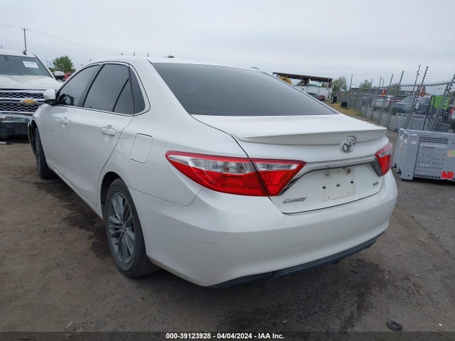 Toyota CAMRY SE 2015 4T1BF1FK6FU488616 Image 3