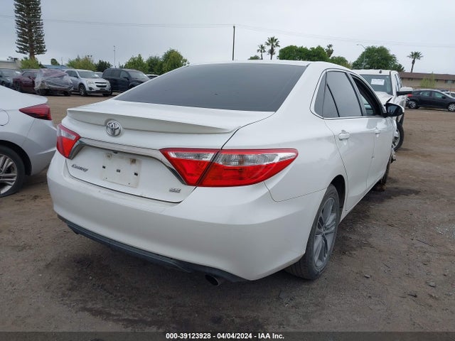 Toyota CAMRY SE 2015 4T1BF1FK6FU488616 Image 4