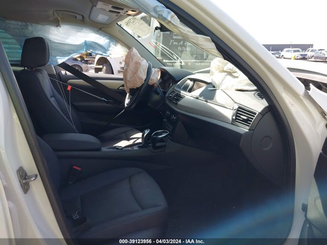 BMW X1 Sdrive28i 2014 WBAVM1C51EVW52771 Image 5