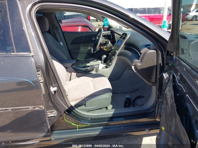 Chevrolet MALIBU LS 2015 1G11B5SL4FF181668 Image 5
