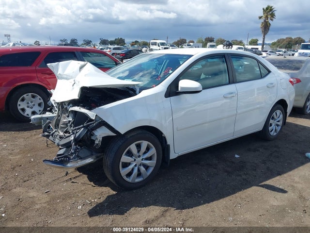 Toyota COROLLA LE 2016 5YFBURHE7GP476540 Image 2
