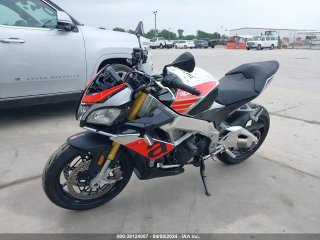 2017 APRILIA TUONO ZD4KGU009HS000322 Photo 1