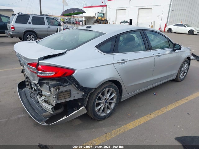 Ford FUSION SE 2017 3FA6P0HD4HR294405 Image 4