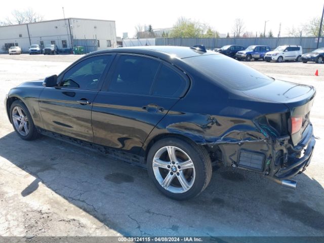 2015 BMW 320 WBA3B1C55FK136445 Photo 2