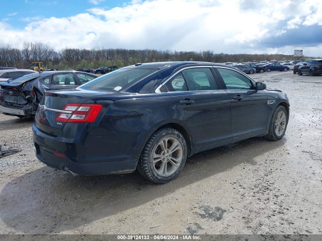 Ford TAURUS SEL 2017 1FAHP2E81HG138177 Image 4