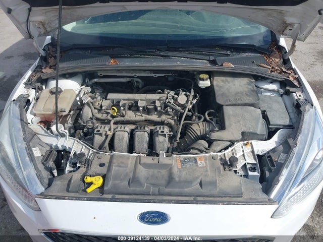 Ford FOCUS SE 2017 1FADP3F25HL277038 Image 10
