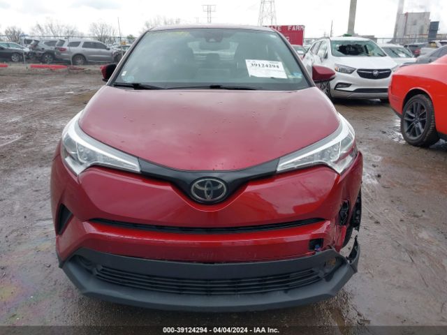 JTNKHMBX2K1033853 Toyota C-HR XLE