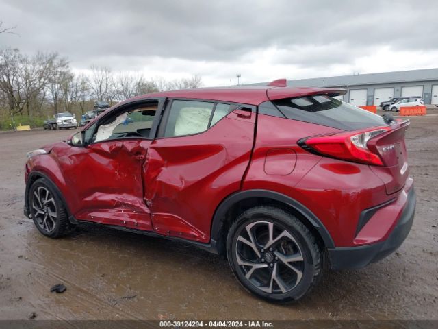 JTNKHMBX2K1033853 Toyota C-HR XLE