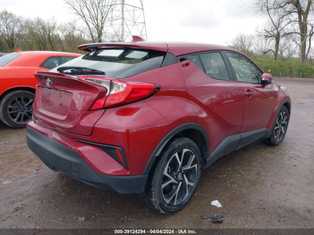 JTNKHMBX2K1033853 Toyota C-HR XLE