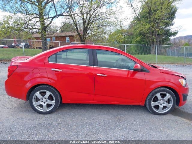 Chevrolet Sonic Ltz Auto 2015 1G1JE5SB7F4201499 Image 14