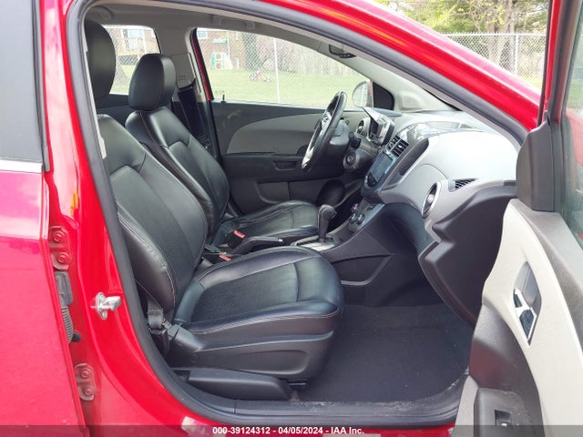 Chevrolet Sonic Ltz Auto 2015 1G1JE5SB7F4201499 Image 5