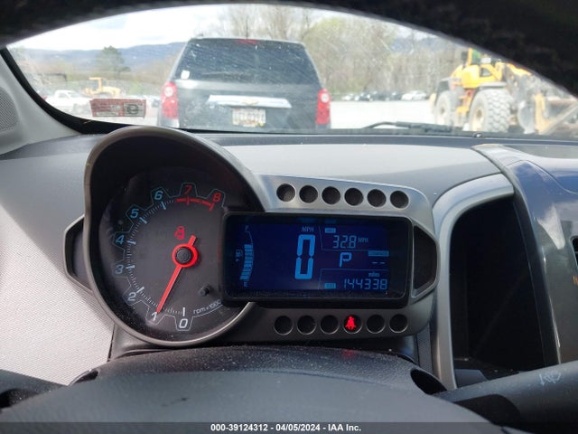 Chevrolet Sonic Ltz Auto 2015 1G1JE5SB7F4201499 Image 7