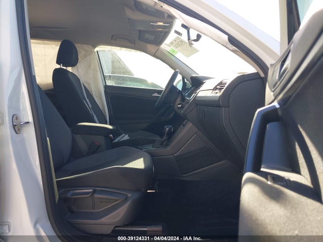 3VV1B7AX3MM045831 Volkswagen Tiguan 2.0t S