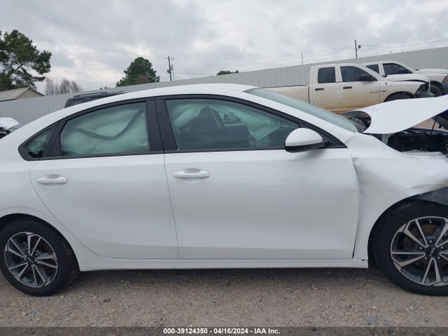 KIA Forte Lxs 2023 3KPF24AD9PE566575 Image 13