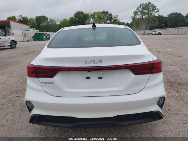 KIA Forte Lxs 2023 3KPF24AD9PE566575 Image 16