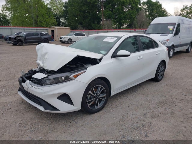 KIA Forte Lxs 2023 3KPF24AD9PE566575 Image 2