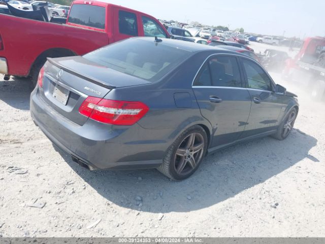 2010 MERCEDES-BENZ E 63 AMG WDDHF7HB4AA185025 Photo 3
