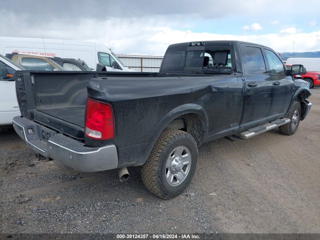 3C6UR5JLXJG106618 RAM 2500 Big Horn  4x4 8' Box
