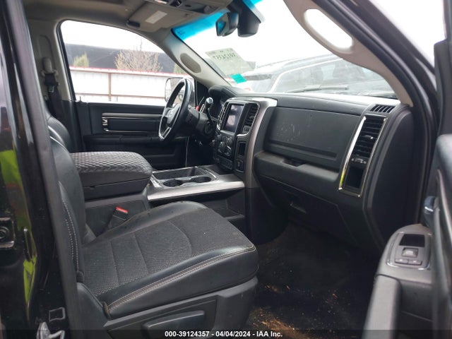 3C6UR5JLXJG106618 RAM 2500 Big Horn  4x4 8' Box