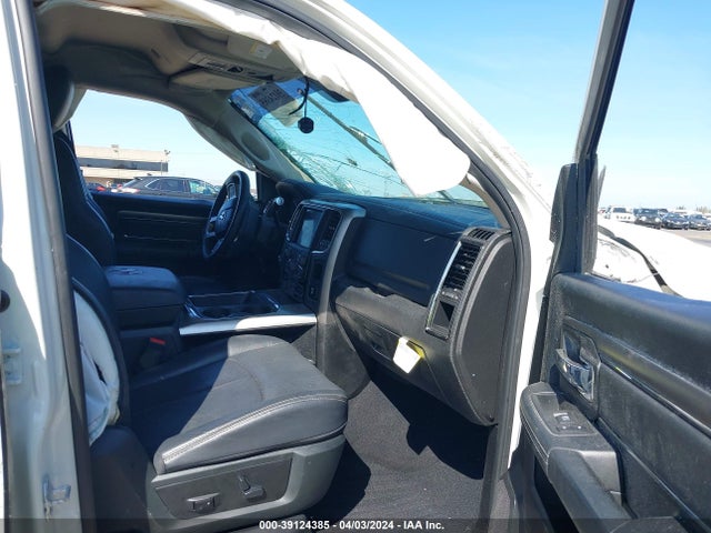 3C6UR5FL2JG418778 RAM 2500 Laramie  4x4 6'4 Box