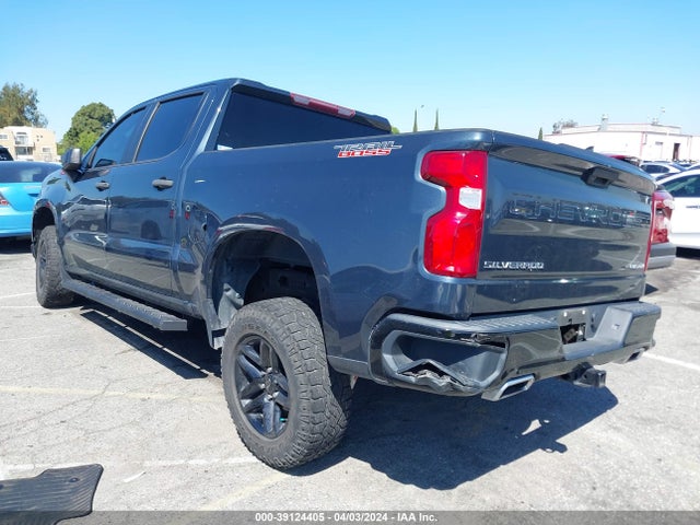 Chevrolet Silverado 1500 Custom Trail Boss 2019 1GCPYCEFXKZ386673 Image 3