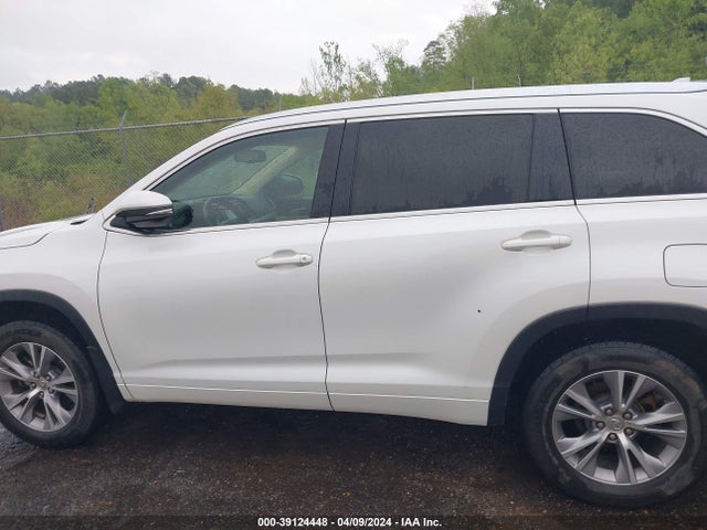 Toyota Highlander Xle V6 2015 5TDKKRFHXFS090977 Image 14