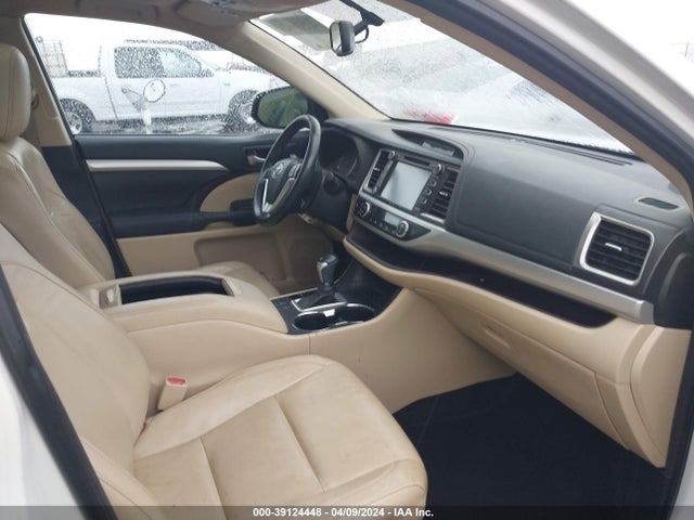 Toyota Highlander Xle V6 2015 5TDKKRFHXFS090977 Image 5