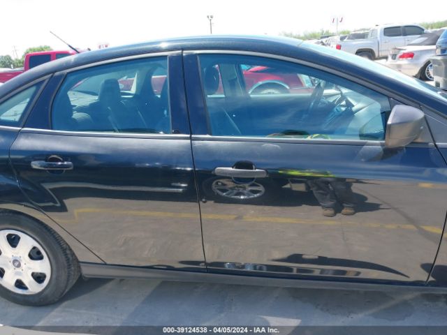 1FADP3E29EL231869 Ford FOCUS S