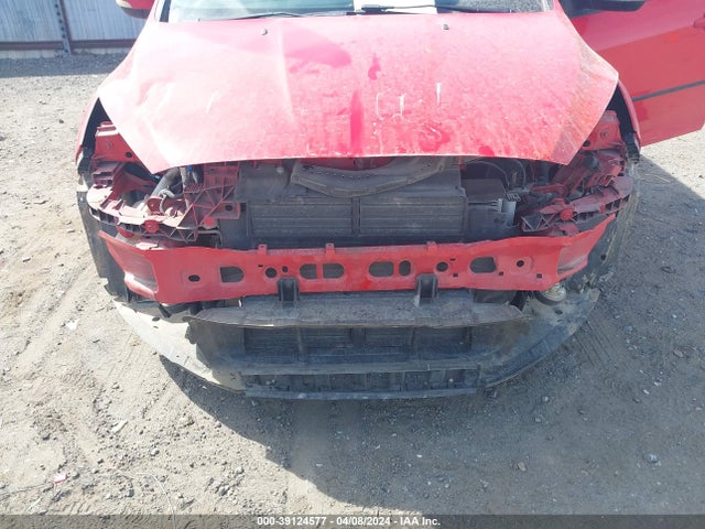 Ford FOCUS SE 2017 1FADP3F20HL225977 Image 6