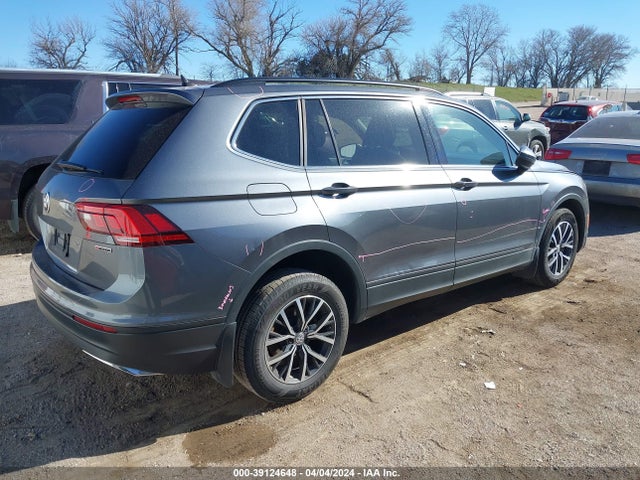 3VV2B7AX4KM181726 Volkswagen Tiguan 2.0t Se/2.0t Sel/2.0t Sel R-line/2.0t Sel R-line Black