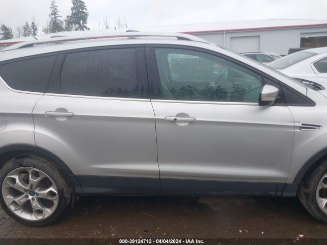 1FMCU0J91EUA21692 Ford Escape Titanium