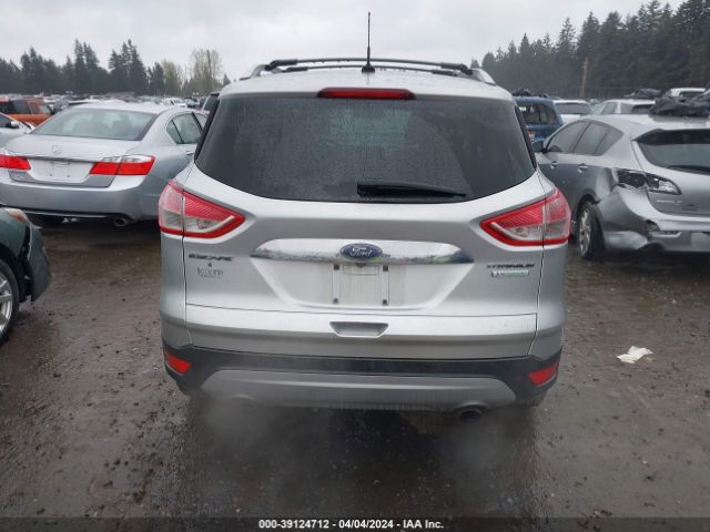1FMCU0J91EUA21692 Ford Escape Titanium