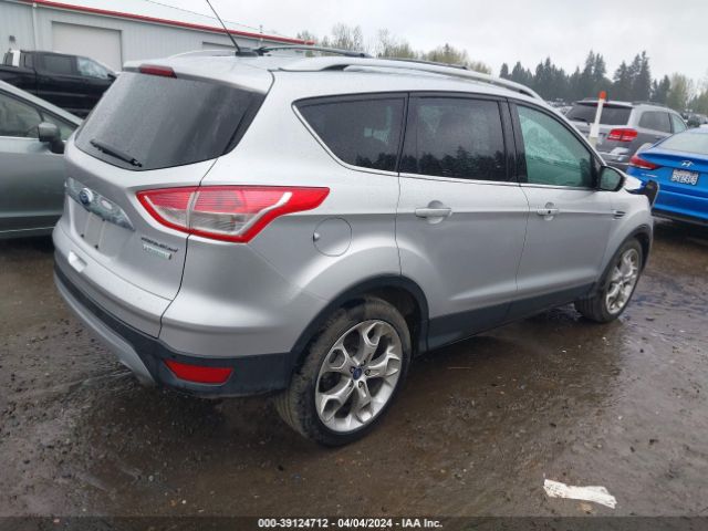 1FMCU0J91EUA21692 Ford Escape Titanium