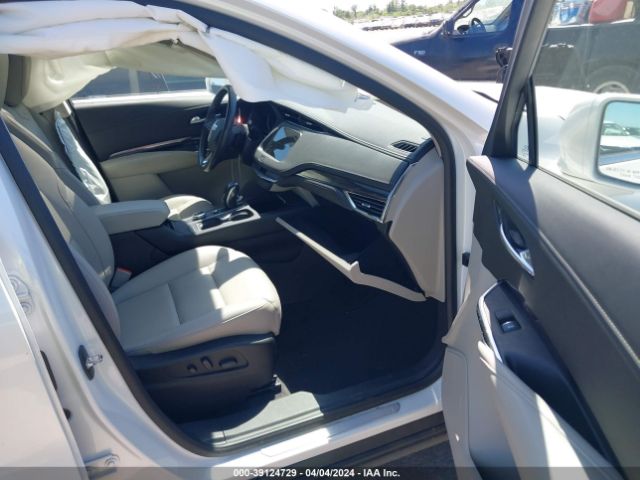 1GYAZAR49KF214601 Cadillac Xt4 Luxury