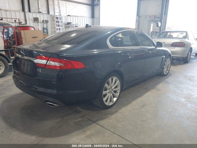 2013 JAGUAR XF SAJWJ0EF7D8S72834 Photo 3