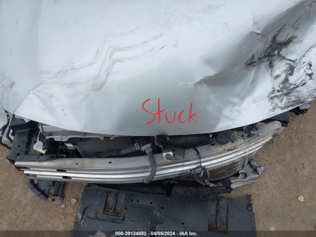 Toyota COROLLA SE 2019 JTNK4RBE9K3048975 Image 10