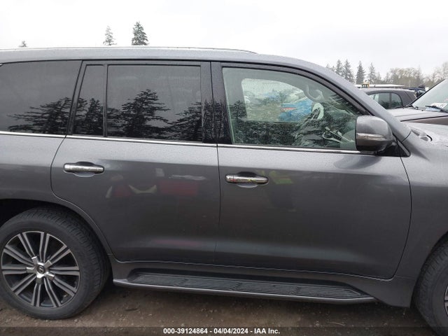 Lexus Lx 570 Three-row 2018 JTJHY7AX9J4277897 Image 14